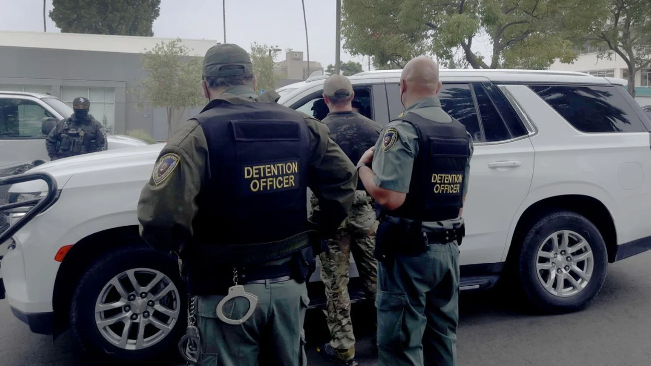 Redadas a discreción: tácticas para apresar migrantes en EU