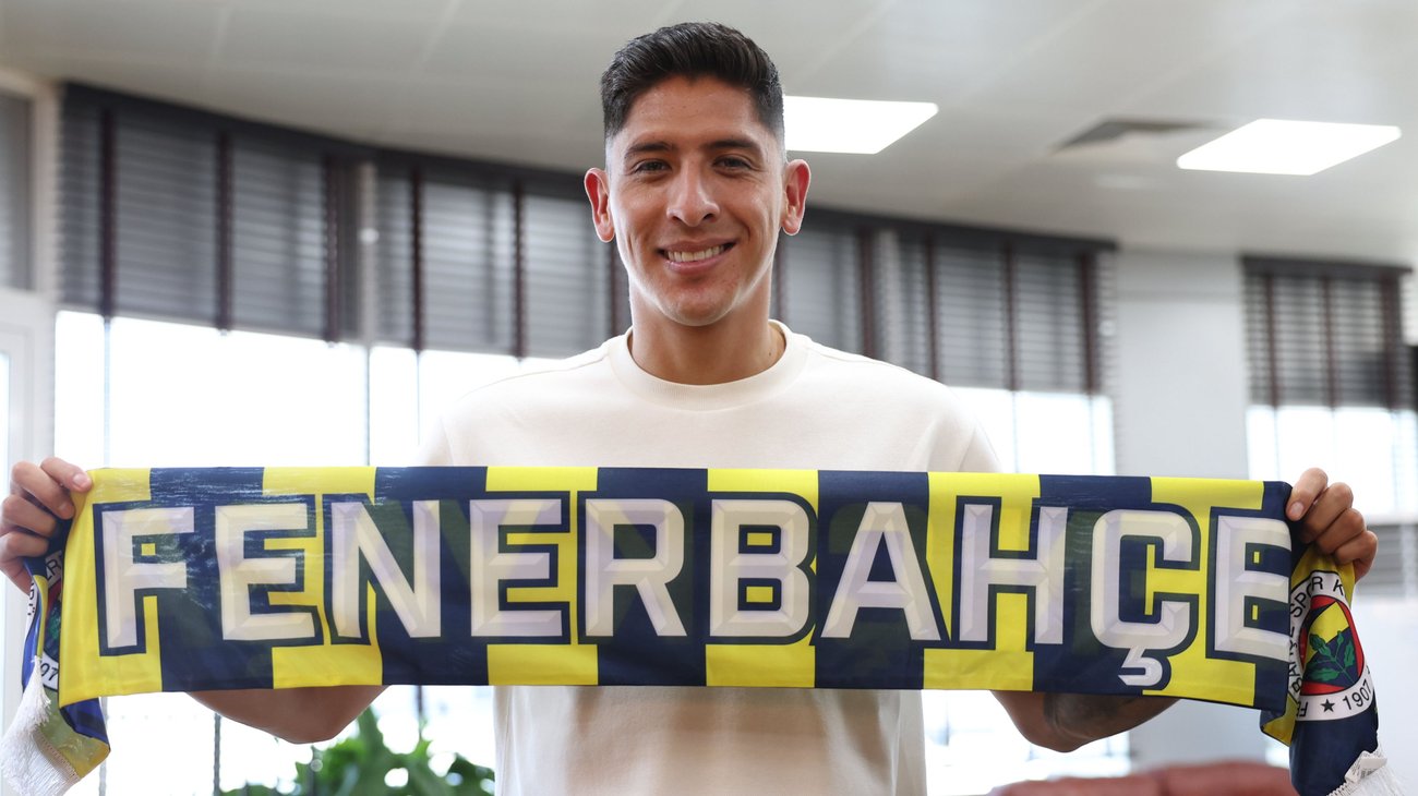 ¡Ya es oficial! Edson Álvarez refuerza al Fenerbahçe de Turquía