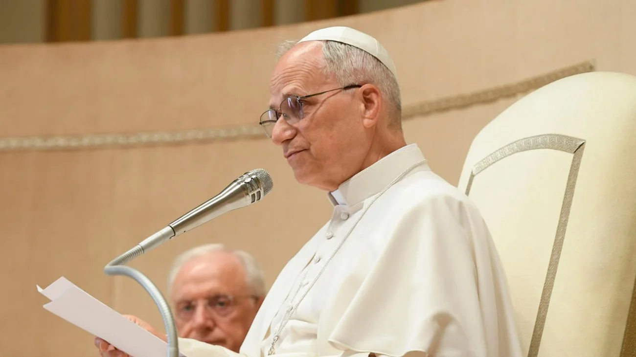 Pide el papa frenar la guerra antes de una 'vorágine irreparable'