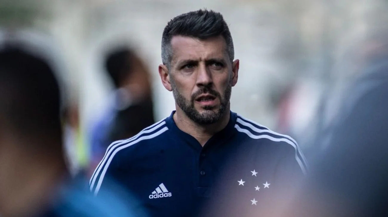 El uruguayo Paulo Pezzolano es el nuevo entrenador del Watford