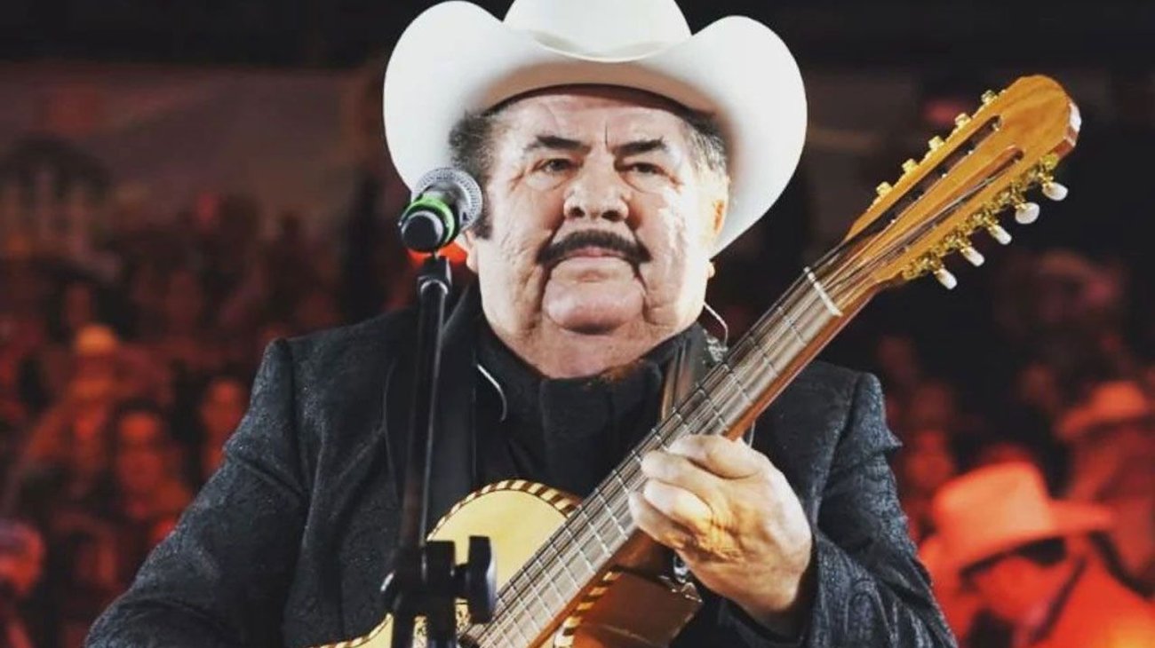 Hospitalizan a Eliseo Robles de emergencia tras presentación