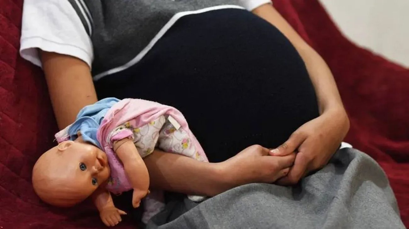 Falta de educación y tolerancia propician embarazo adolescente