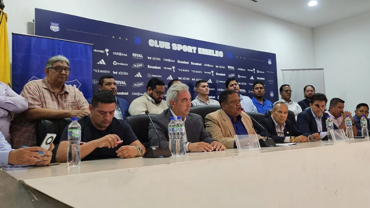 Peligra el Emelec de perder la categoría por deudas ante FIFA