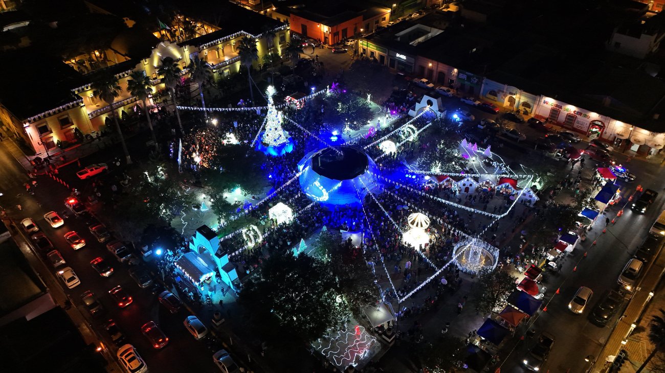 Encendido Navideño reúne a más de 12 mil personas