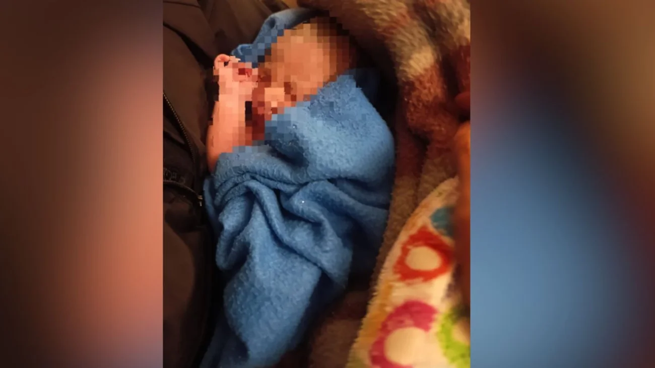 Encuentran a recién nacida entre arbustos en Edomex