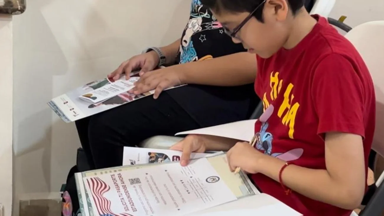 Entregan_150_actas_de_doble_nacionalidad_9eeeee6639