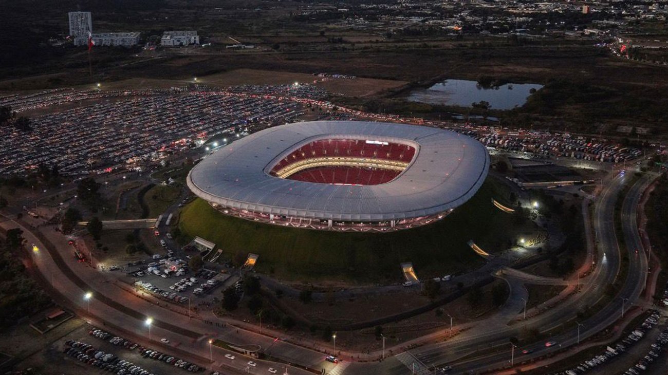 Estadio_Akron_1dba003549