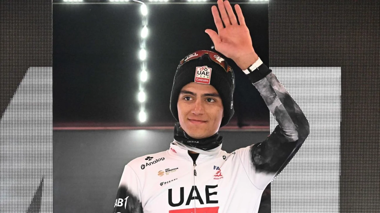 'Esto es lo cruel del ciclismo': Del Toro pierde la Maglia Rosa