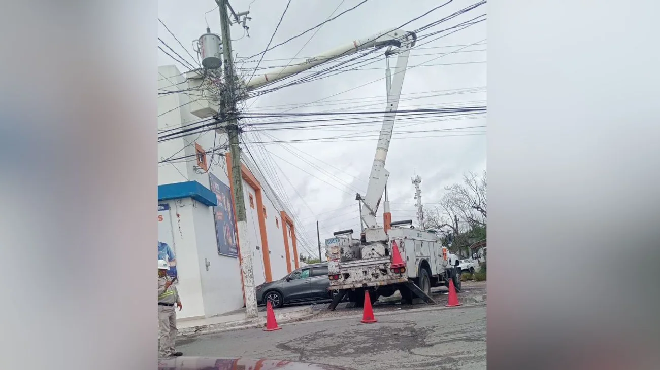 Explosion_de_transformadores_deja_sin_luz_a_vecinos_de_Jarachina_en_Reynosa_ccf9262e9e