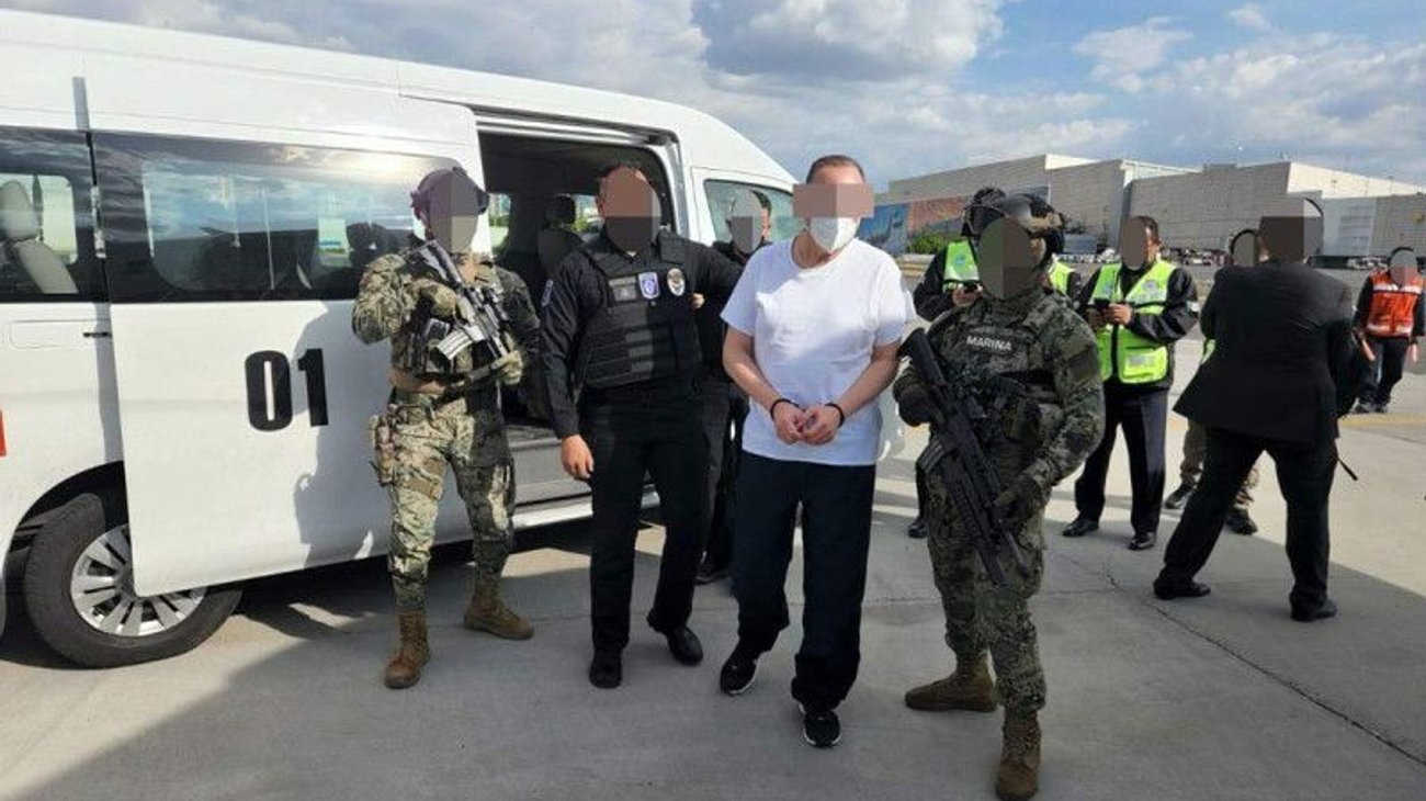 Vinculan a proceso a exgobernador César 'N' por lavado de dinero