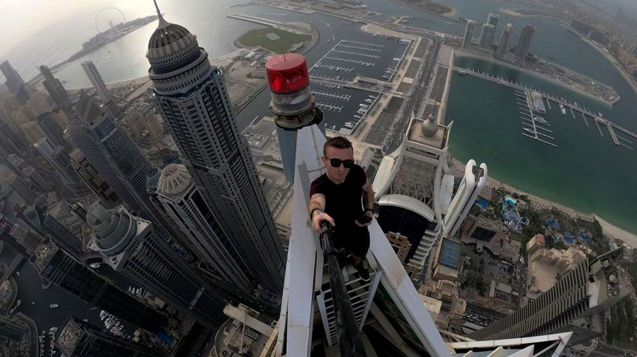 Fallece influencer tras caer desde el piso 68 de un edificio