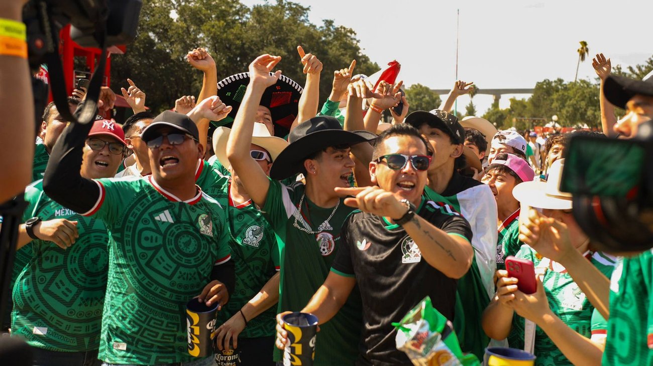 Fan_fest_e703fc163a
