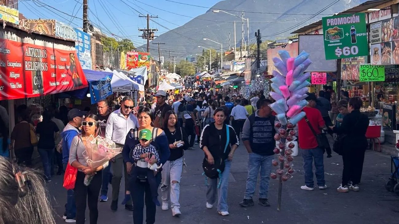 Feligreses comienzan a congregarse en la Basílica de Guadalupe