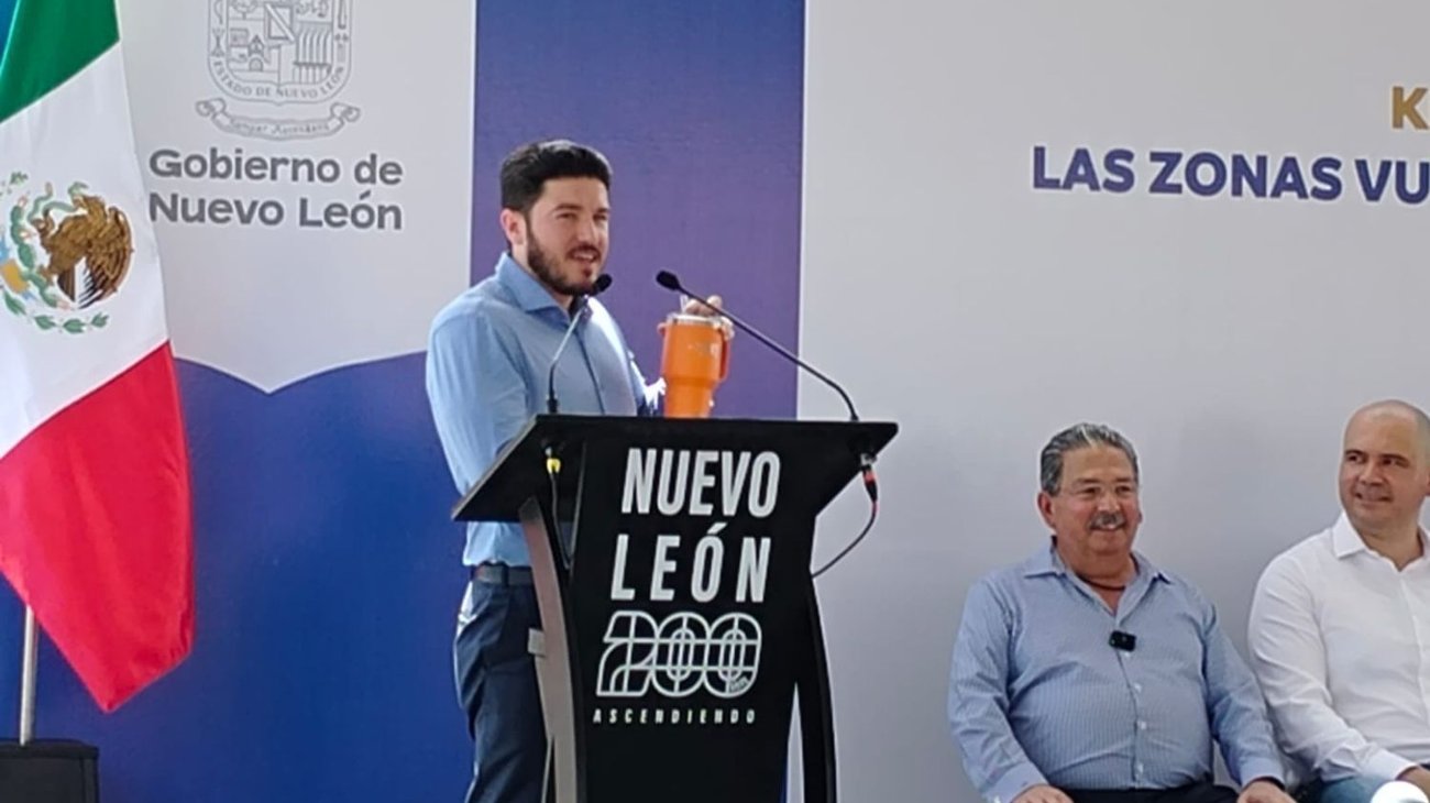 Recurre Samuel a la fe para que llegue huracán a Nuevo León