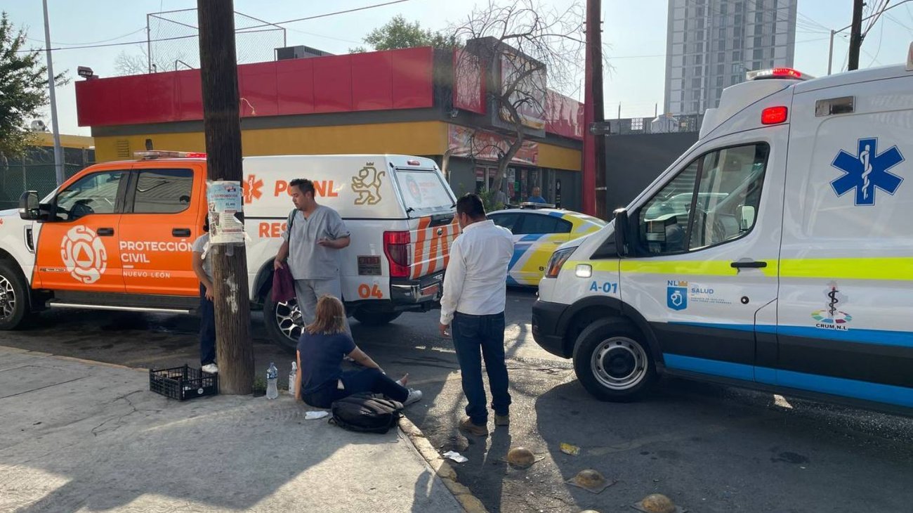 Atropellan a estudiante de enfermería en Centro de Monterrey
