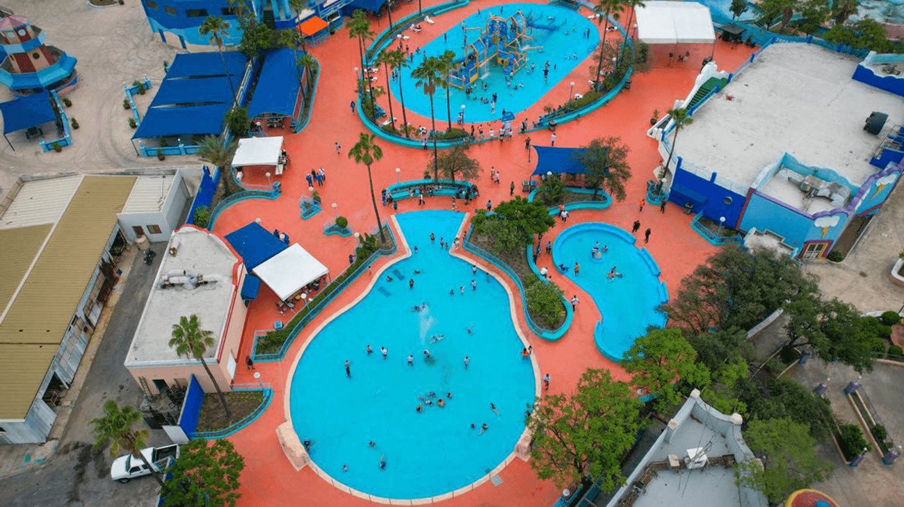 Fundidora_splash_alberca_7e0745a774