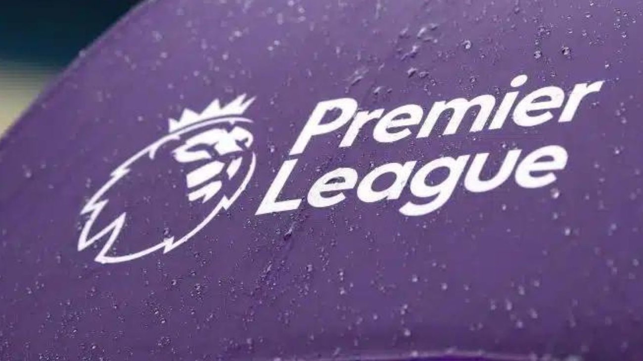 Dos futbolistas de la Premier League detenidos por violación