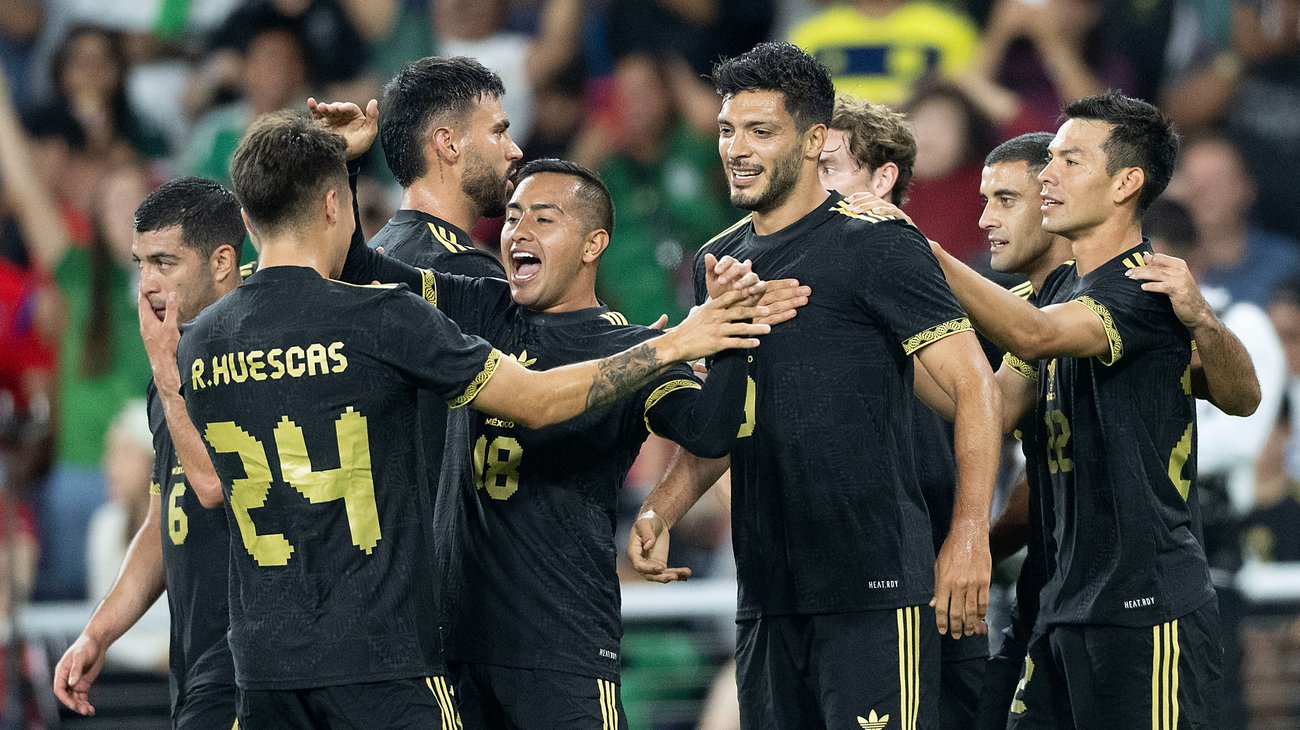 Santiago Giménez rescata el empate 2-2 frente a Corea del Sur