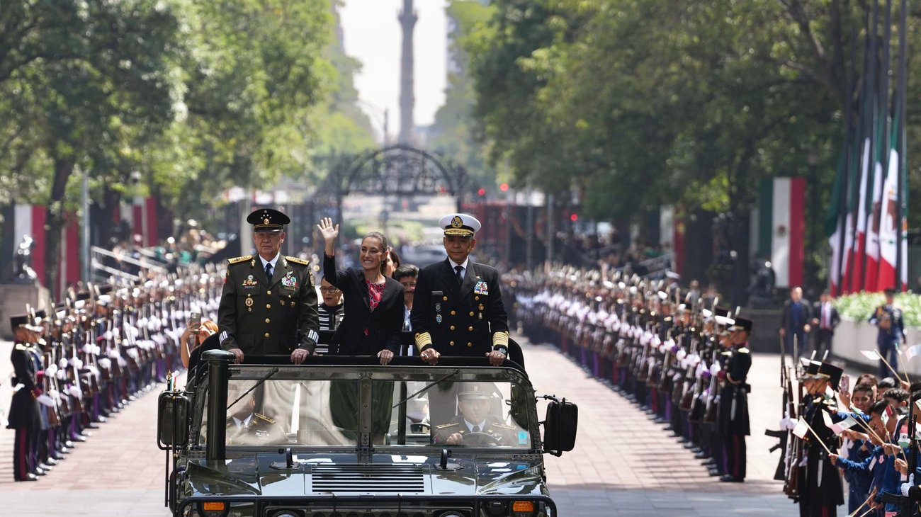Conmemora Sheinbaum 178 años de la gesta de los Niños Héroes