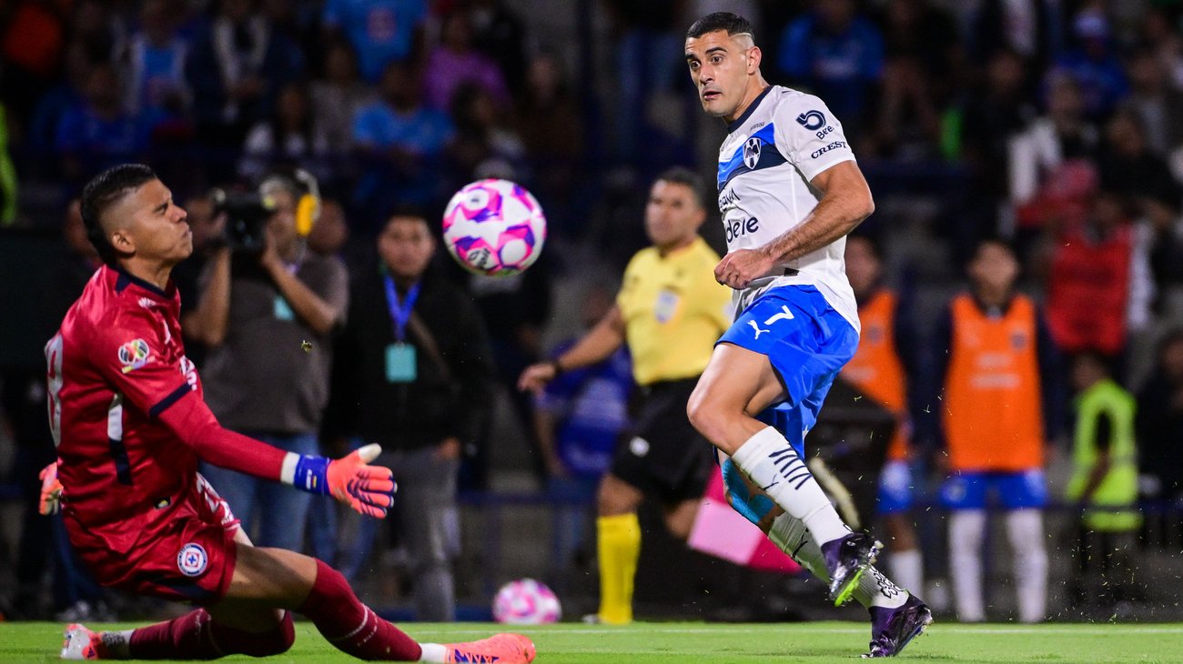 ¡Con frío al Clásico! Cruz Azul derrota por 2-0 a Rayados