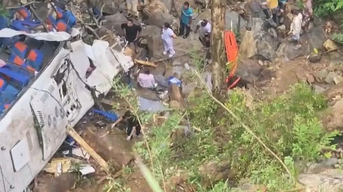 G8_J_Db_BKXUA_Iv9nn_a9faf8ebba