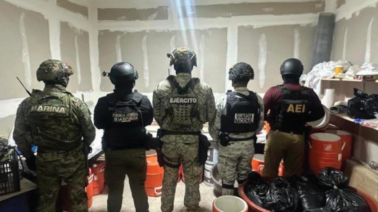 G8jwcnx_XQAE_Up_F4_34a9770bbf