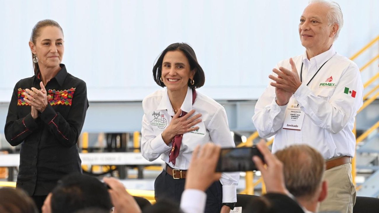 G8p24_IEXMAAUB_99_4affb297a1