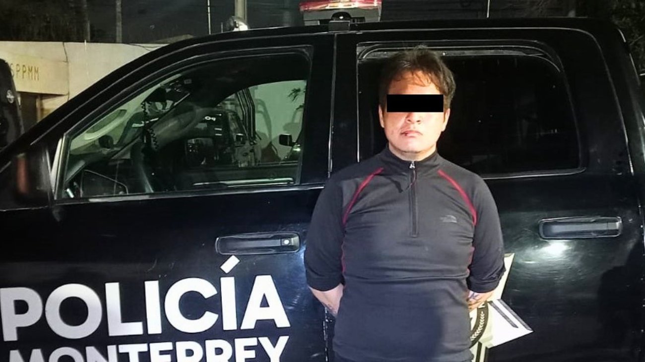 Hombre presuntamente drogado agrede a su mamá en Monterrey