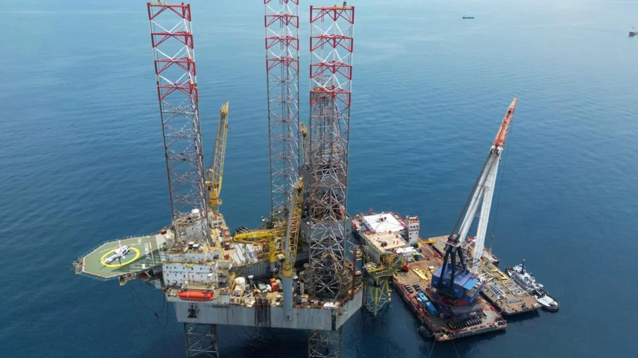 Exige INAI que Pemex revele cuánta gasolina envió a Cuba con AMLO