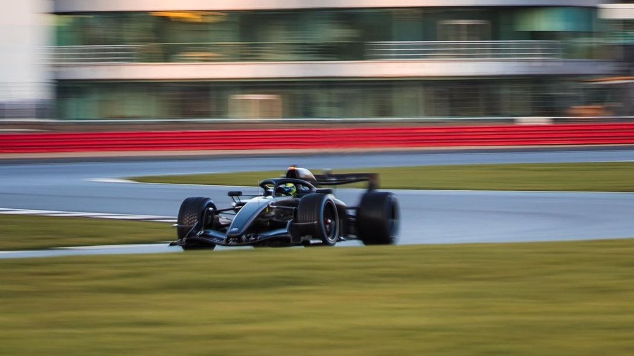 G_0_C_Lt_WYAAQ_Ep_O_6774045ff7