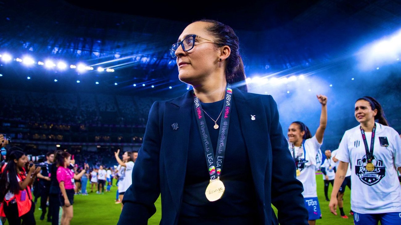 Rayadas cesa a Amelia Valverde tras goliza en el Clásico