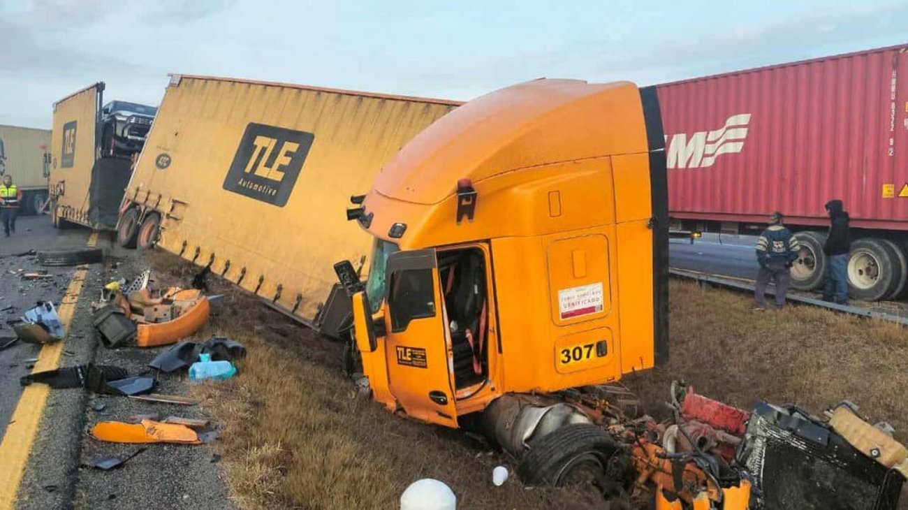 Carambola en la México-Guadalajara deja un muerto y 10 heridos