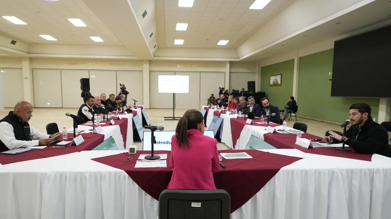 Llega Sheinbaum a Nuevo León y se reúne con Samuel García