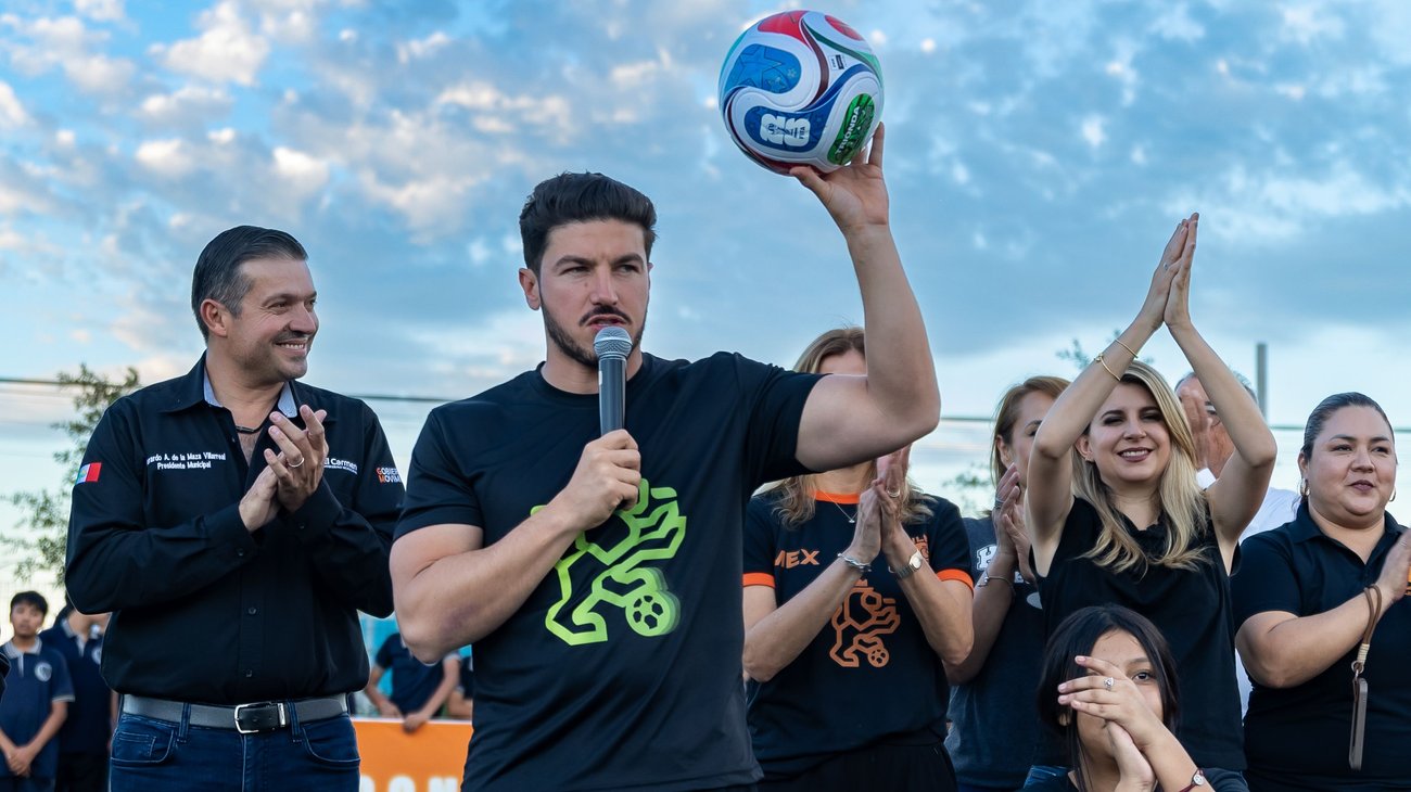 Inaugura Samuel cancha 322 de 'Ponte Nuevo, Ponte Mundial'