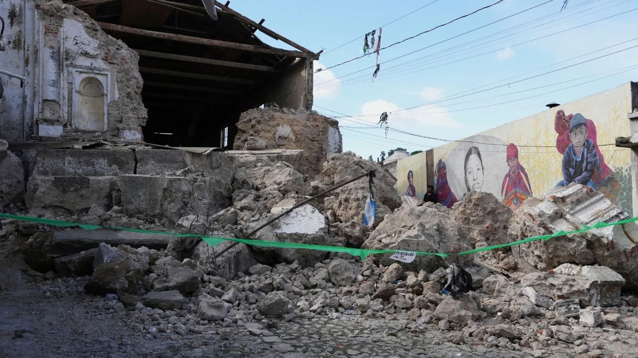 Guatemala_ascienden_a_siete_fallecidos_por_sismos_89525fadbf