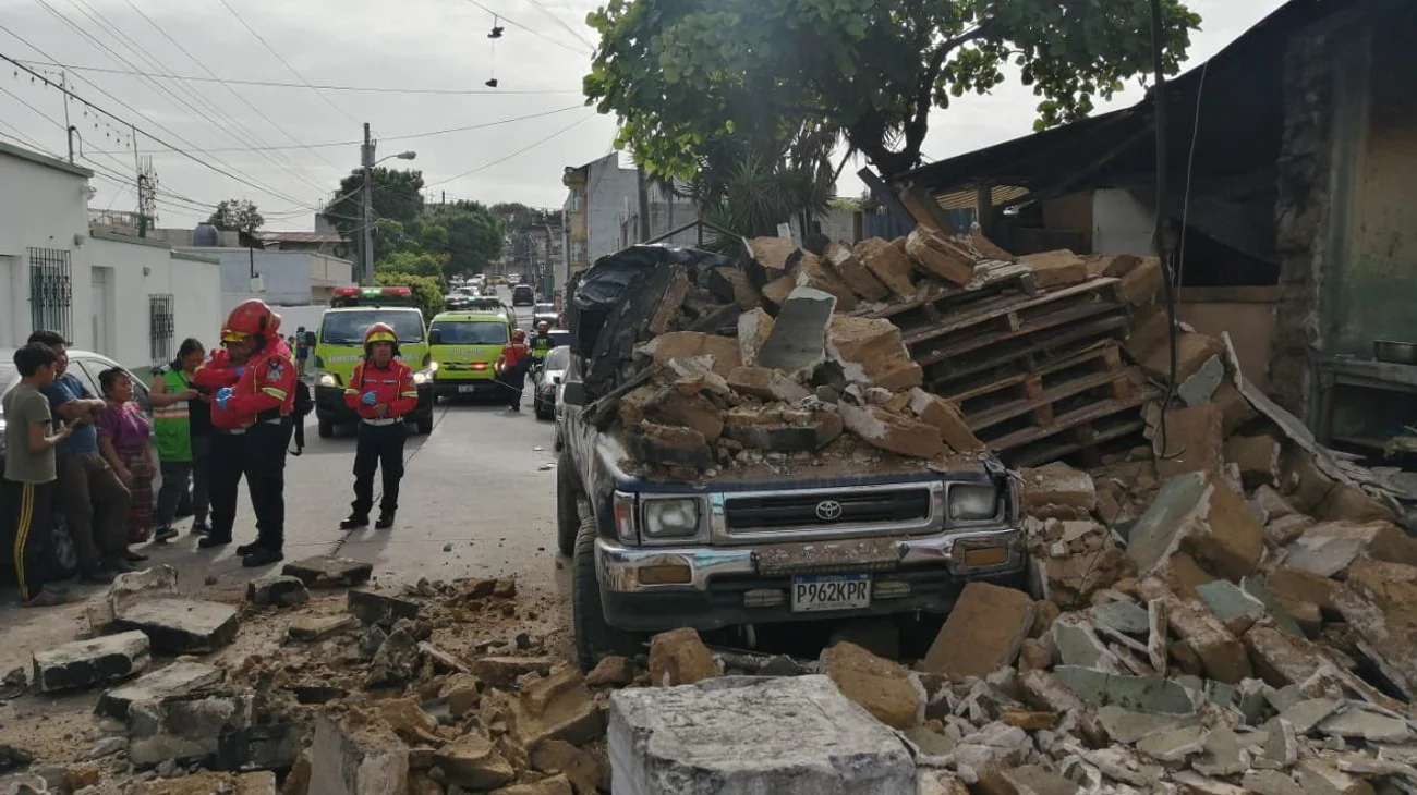 Guatemala reporta dos fallecidos por caída de piedra tras sismos