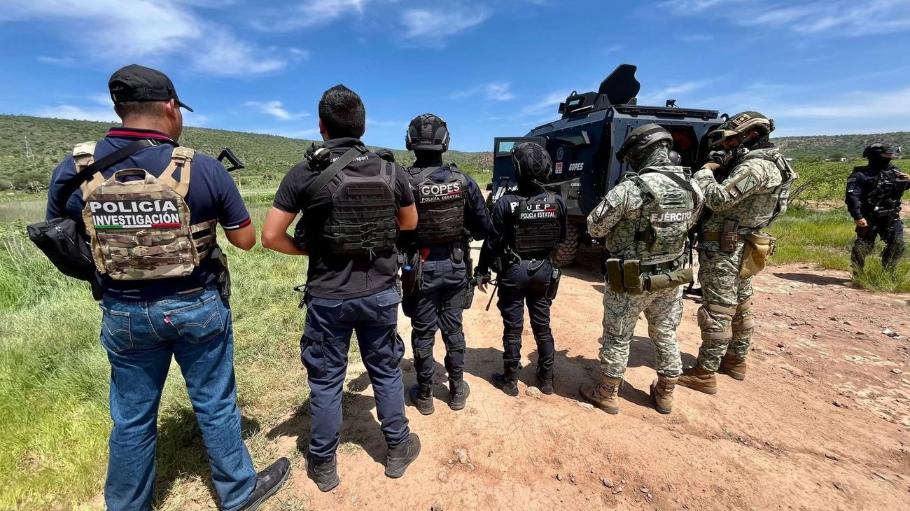 Gybg90_SWAAAAK_S_48177c4f72