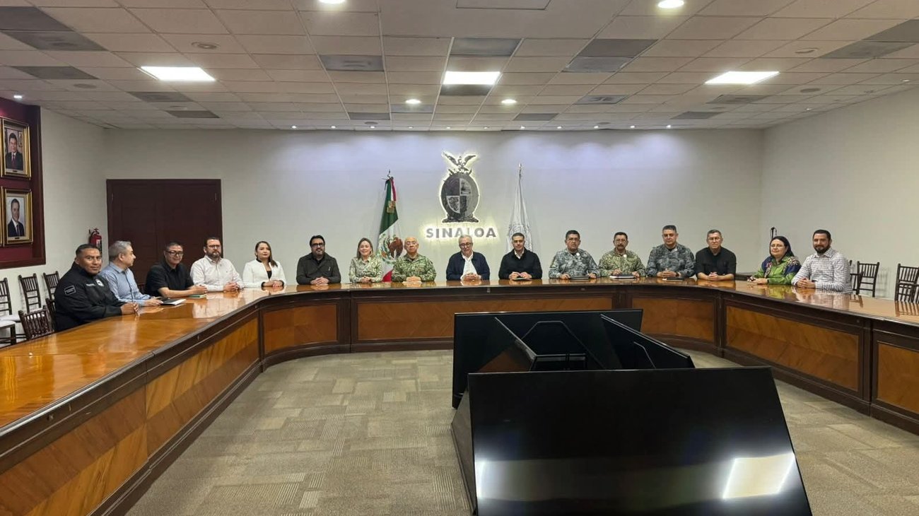 García Harfuch se reúne con Rocha Moya en Culiacán