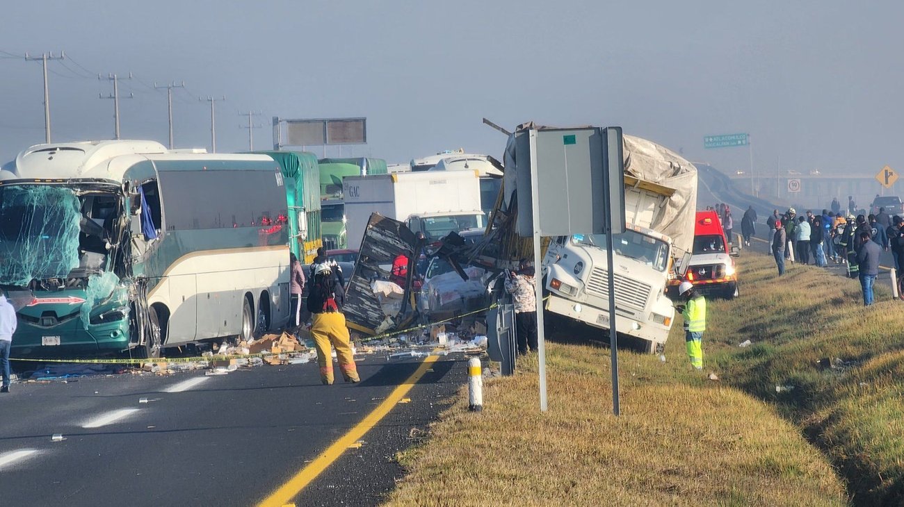 Carambolas en Libramiento Bicentenario dejan 3 muertos en Edomex