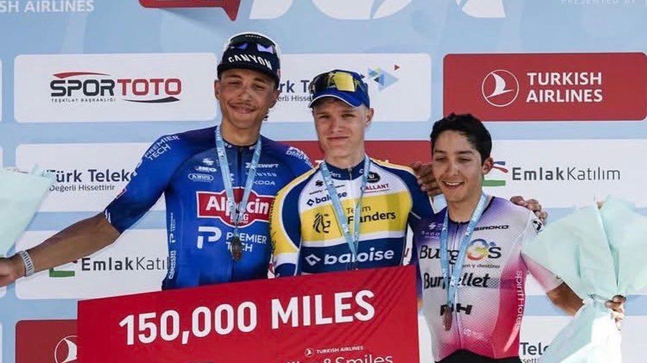 Logra César Macías primer podio profesional en Turquía