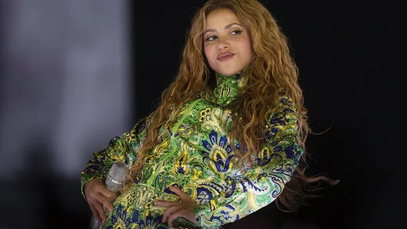 Shakira rompe récord en Copacabana con 2 millones de personas