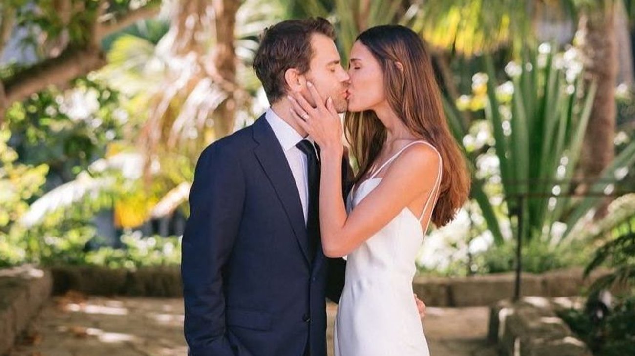 El 'vampiro' Paul Wesley se casa con Natalie Kuckenburg