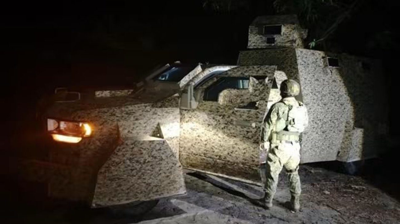 Sedena asegura dos vehículos 'monstruo' en Sinaloa