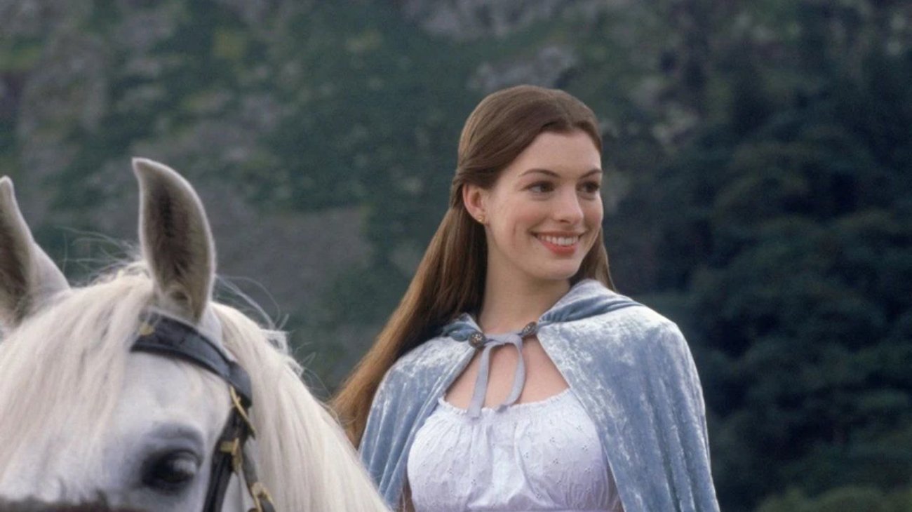 Vuelve 'Ella Está Encantada' con Anne Hathaway como productora