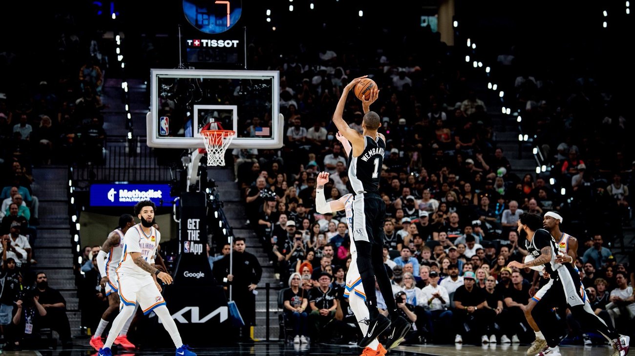 Los Spurs aplastan 118-91 a Oklahoma y fuerzan el Juego 7