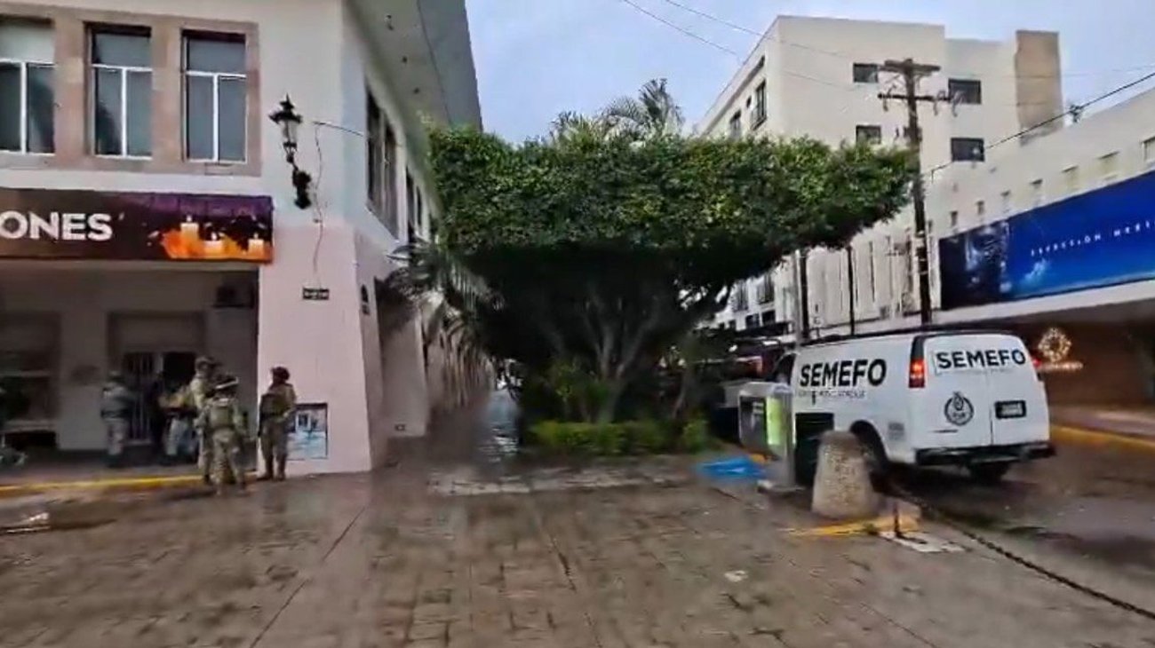 Hallan cabeza humana frente al Palacio Municipal de Mazatlán