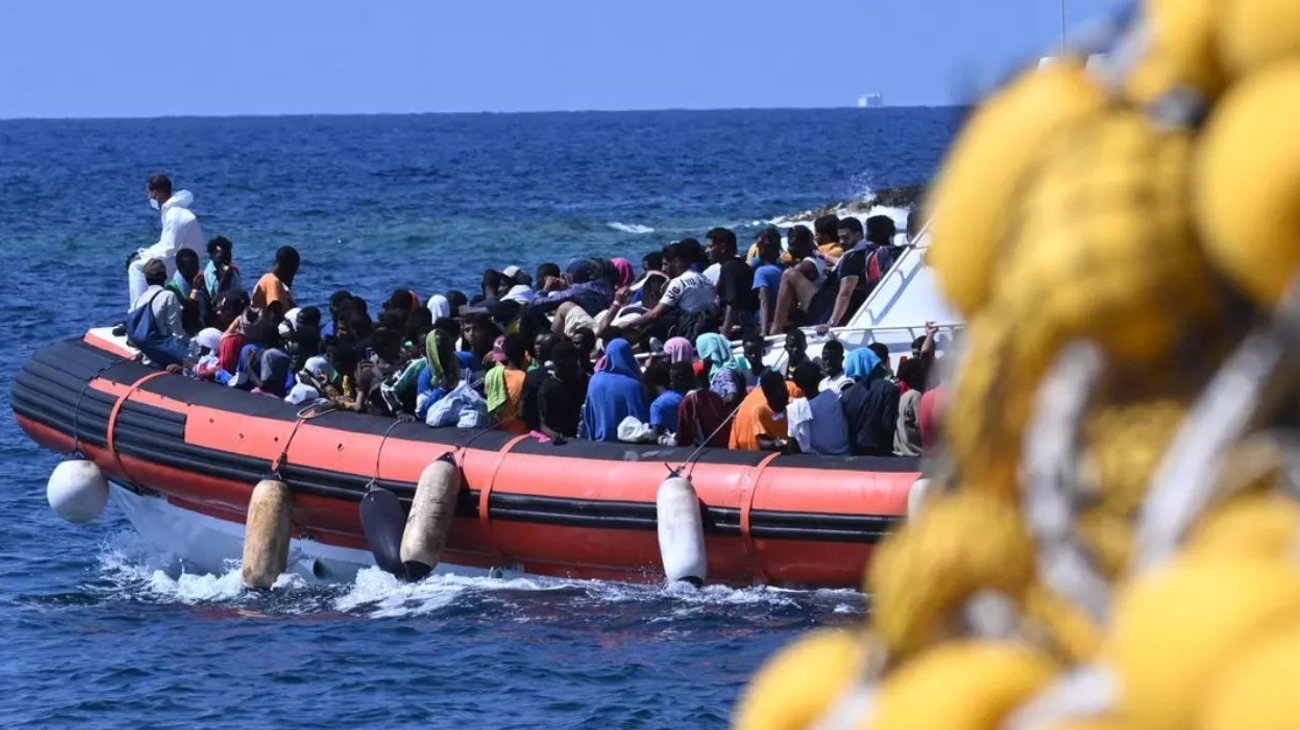Hallan_tres_hermanas_muertas_en_un_bote_migrante_del_Mediterraneo_b05e987362