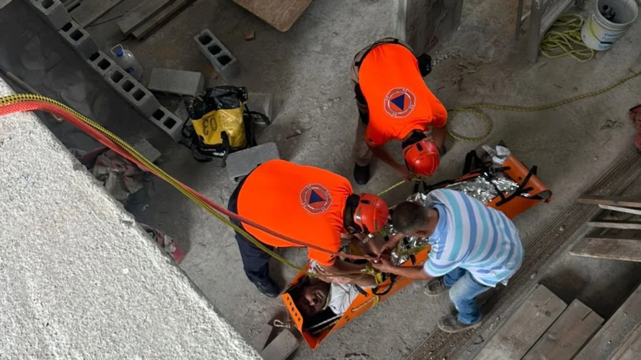 Hombre electrocutado se quema 60% de su cuerpo en Juárez