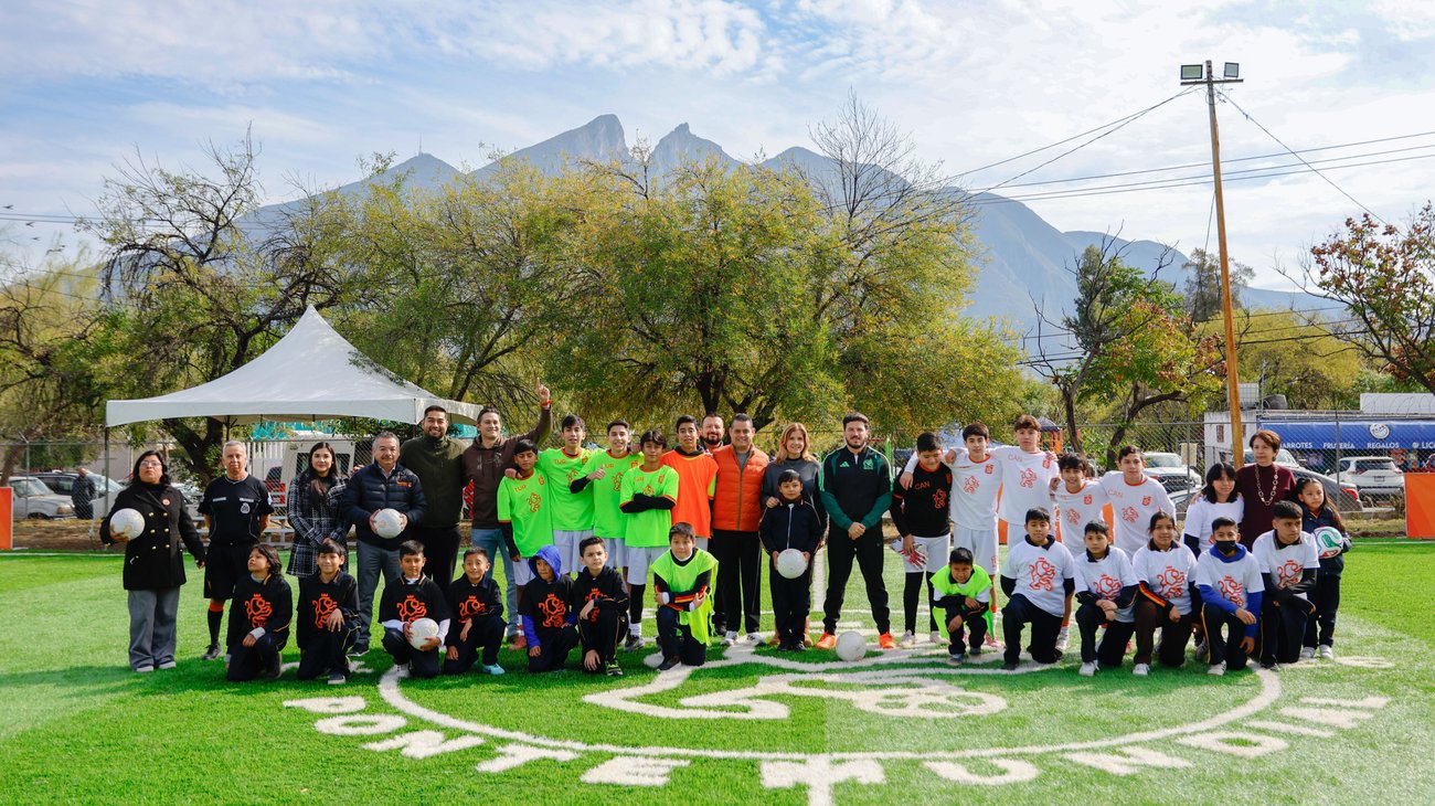 Estrenan cancha en primaria de Monterrey rumbo al Mundial
