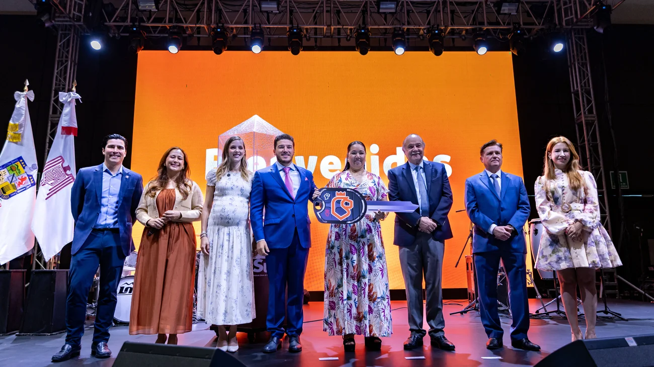 Reconoce Samuel a servidoras públicas que son mamás